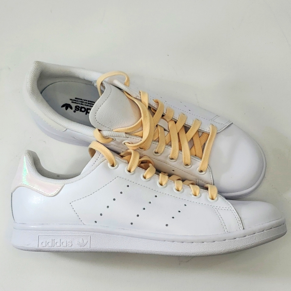 Adidas White Stan Smith hologram backs